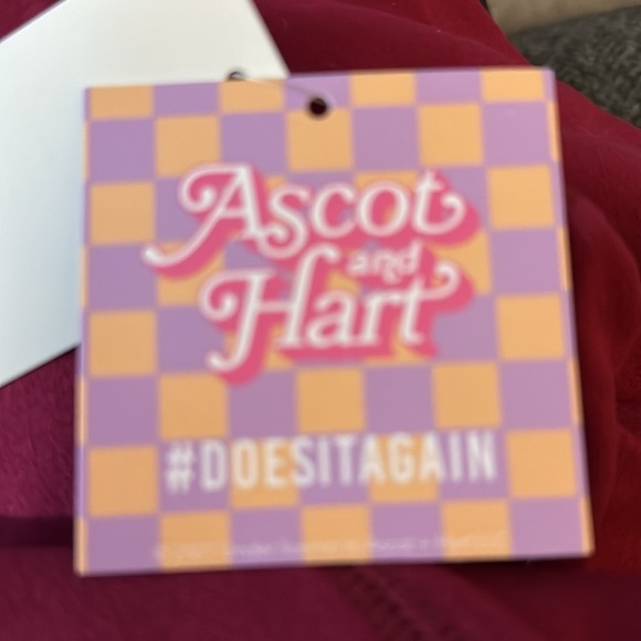 Ascot and Hart Leggings in Plum color, Sz Small, NWT original $28 - Picture 4 of 5